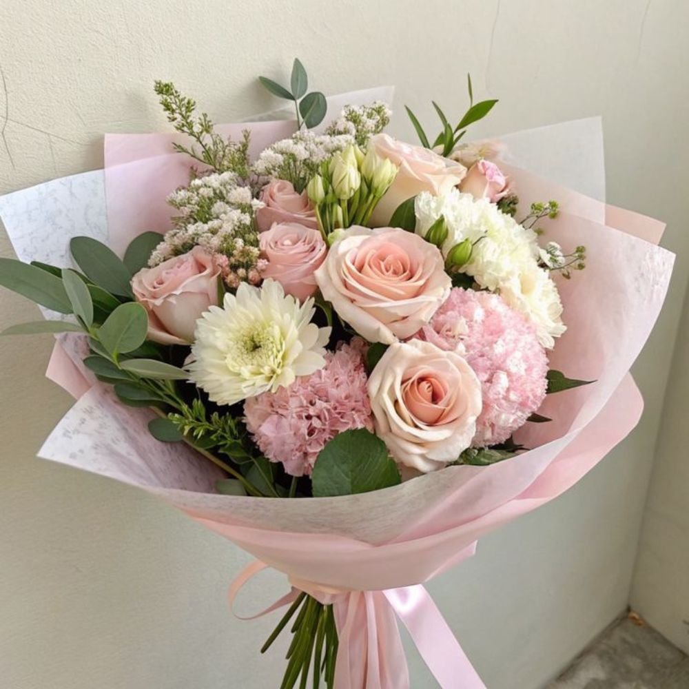 Charming White-Pink Bouquet - Image 2