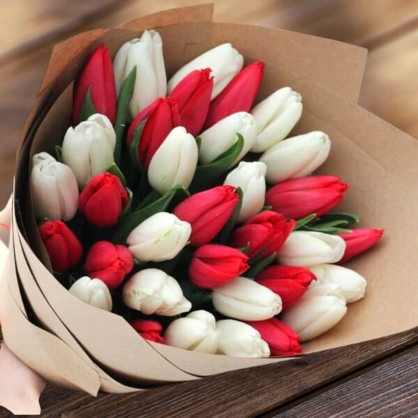 Charming Red-White Bouquet - 20 Blooms